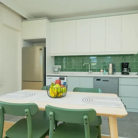 Bluey Calis Beach House Apartment